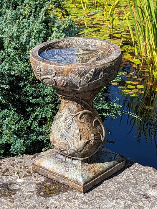 Patio Birdbath - Hummingbird