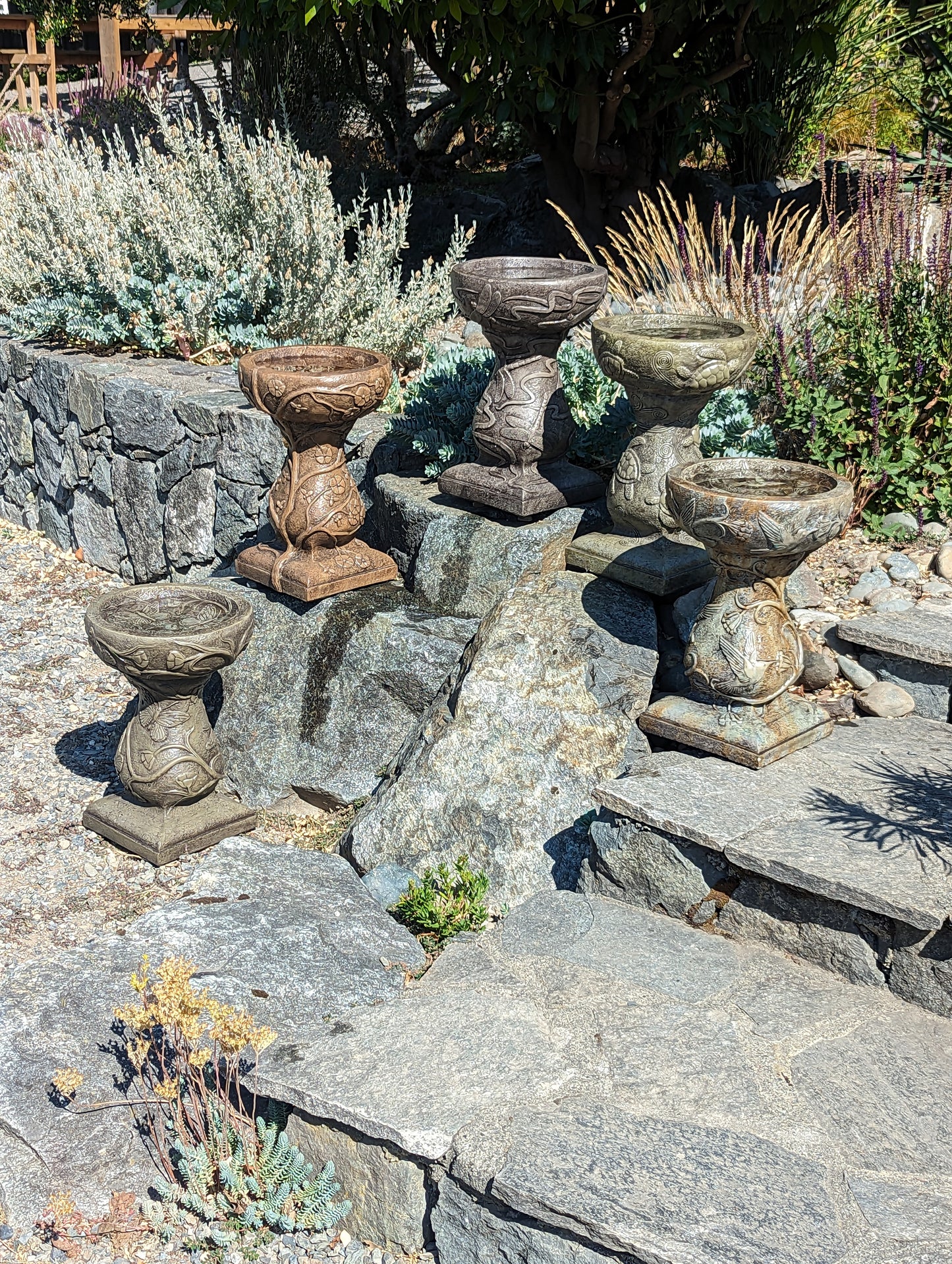 Patio Birdbath - Hummingbird