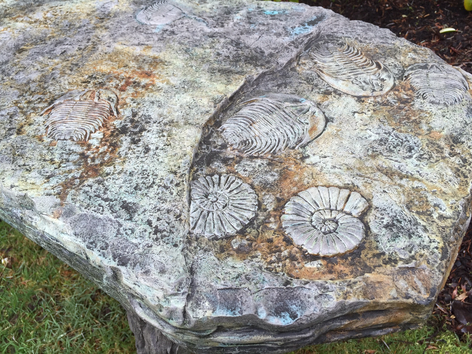 Fossil Bench - Straight inset