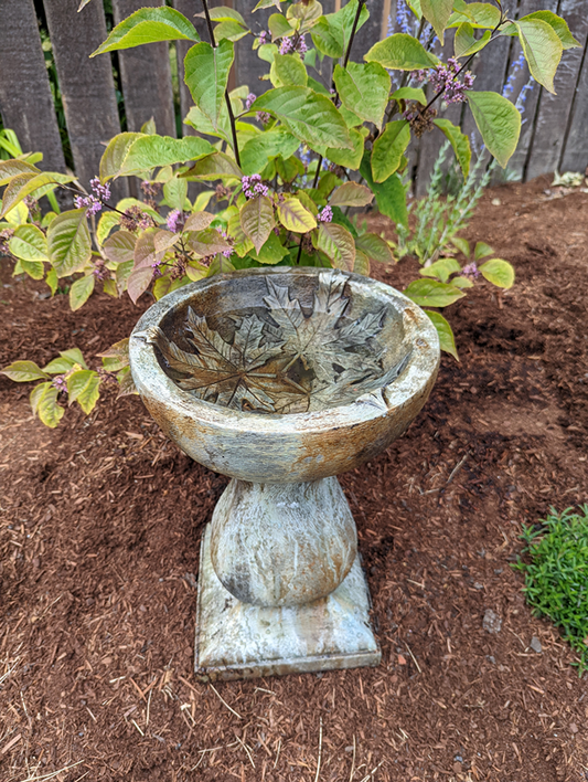 Patio Birdbath - Autumn Leaf