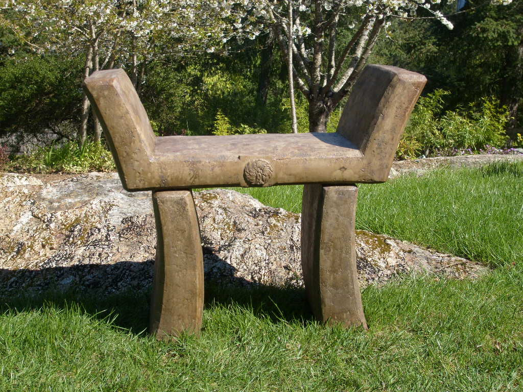 Japanese Serenity Seat in Ancient Stone Finish
